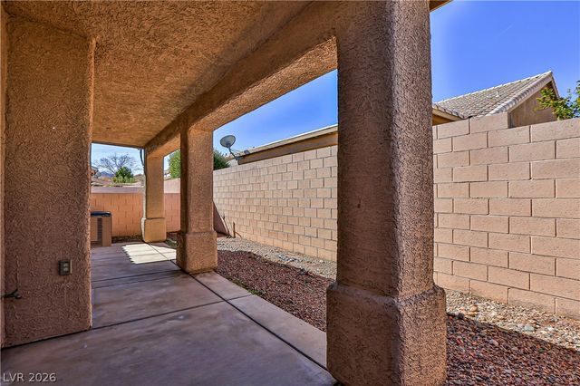 211 Crown Imperial Street, Henderson, NV 89074