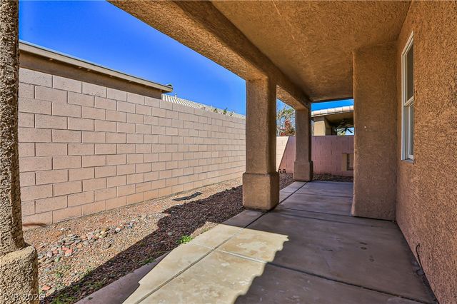 211 Crown Imperial Street, Henderson, NV 89074