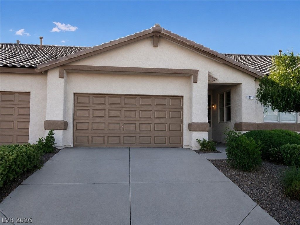 211 Crown Imperial Street, Henderson, NV 89074
