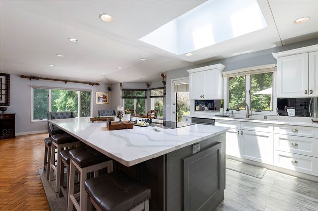 140 White Birch Circle, Scituate, RI 02831