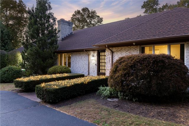 140 White Birch Circle, Scituate, RI 02831