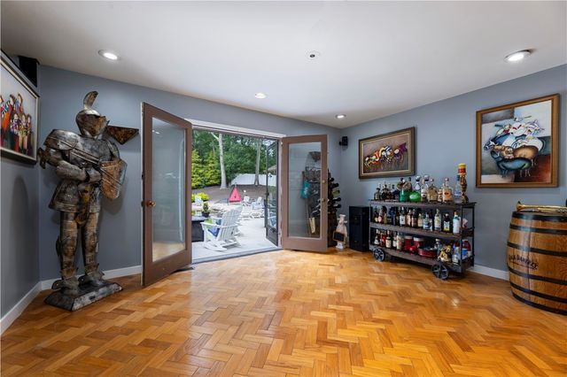 140 White Birch Circle, Scituate, RI 02831