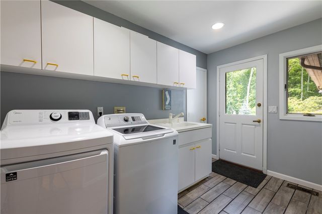 140 White Birch Circle, Scituate, RI 02831