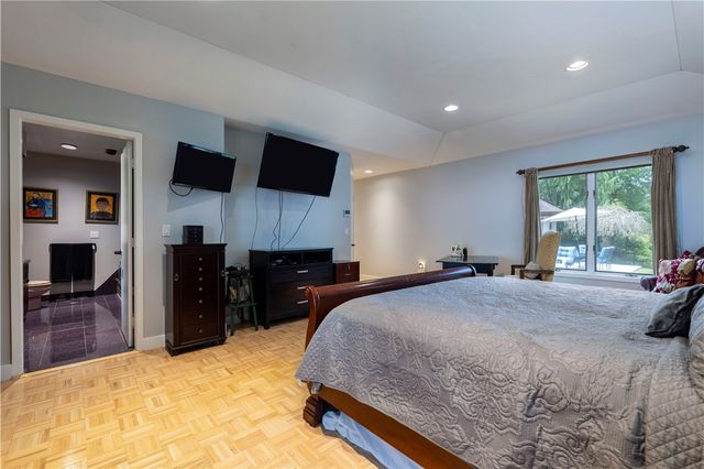 140 White Birch Circle, Scituate, RI 02831