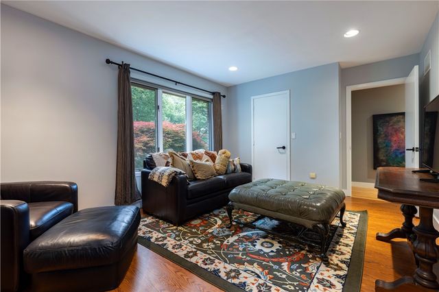 140 White Birch Circle, Scituate, RI 02831