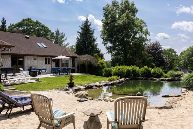 140 White Birch Circle, Scituate, RI 02831