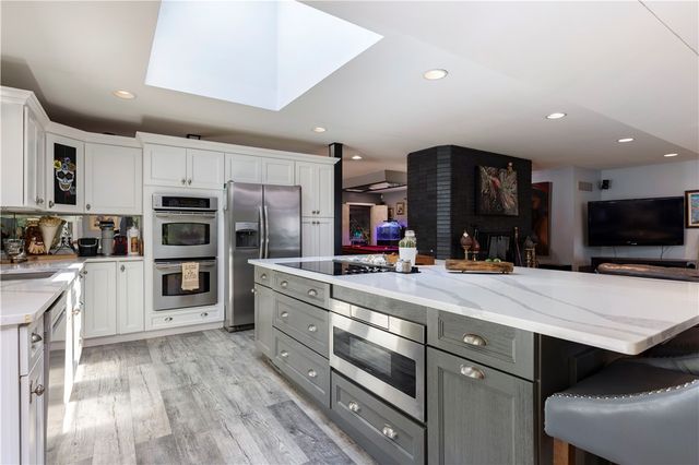 140 White Birch Circle, Scituate, RI 02831