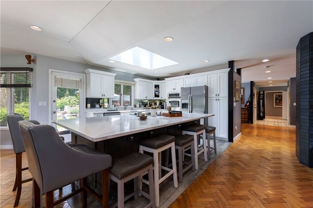 140 White Birch Circle, Scituate, RI 02831