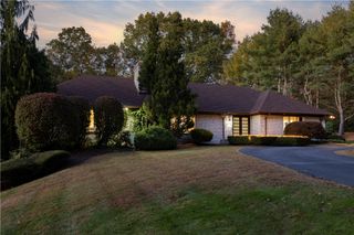 140 White Birch Circle, Scituate, RI 02831