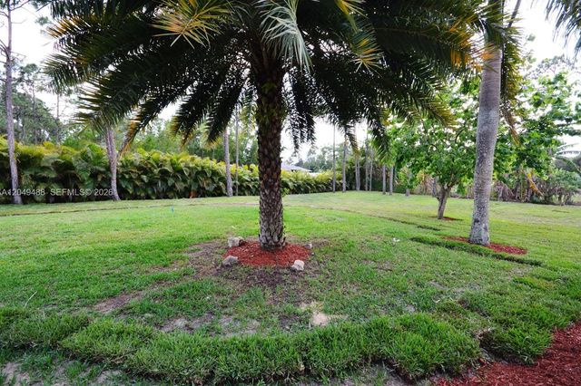 17569 N 89th Place N, Loxahatchee, FL 33470