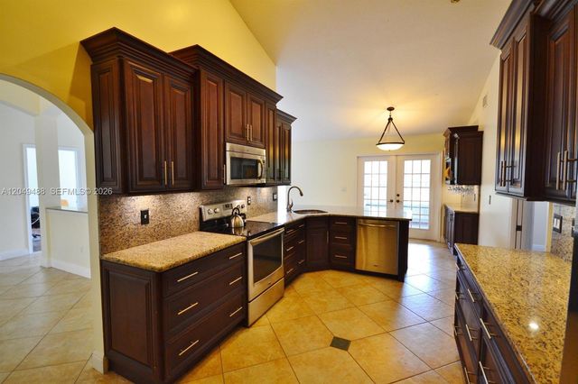 17569 N 89th Place N, Loxahatchee, FL 33470