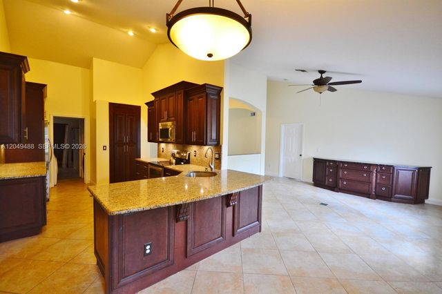 17569 N 89th Place N, Loxahatchee, FL 33470