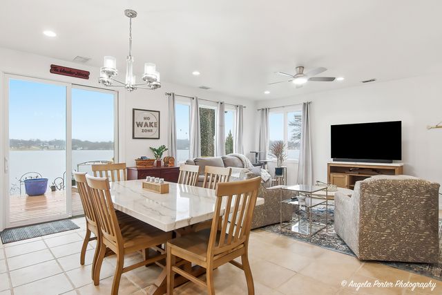 3704 W Lake Shore Drive, Wonder Lake, IL 60097