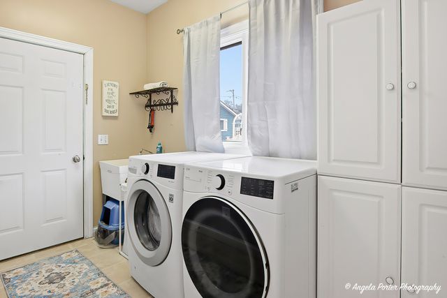 3704 W Lake Shore Drive, Wonder Lake, IL 60097