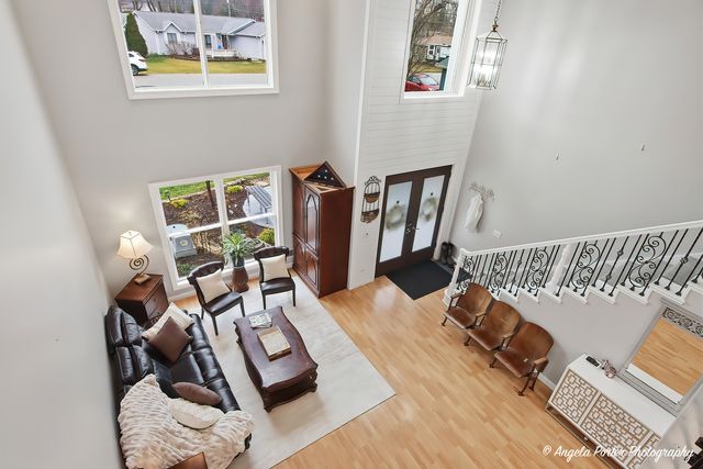 3704 W Lake Shore Drive, Wonder Lake, IL 60097