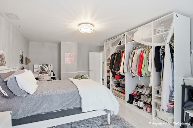 3704 W Lake Shore Drive, Wonder Lake, IL 60097