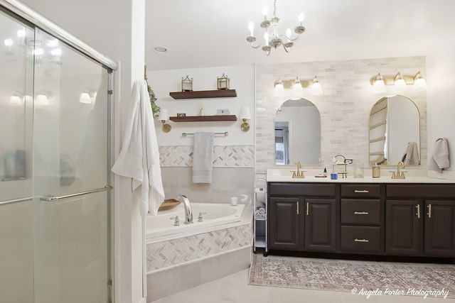 3704 W Lake Shore Drive, Wonder Lake, IL 60097