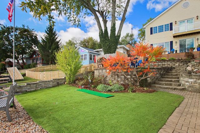 3704 W Lake Shore Drive, Wonder Lake, IL 60097