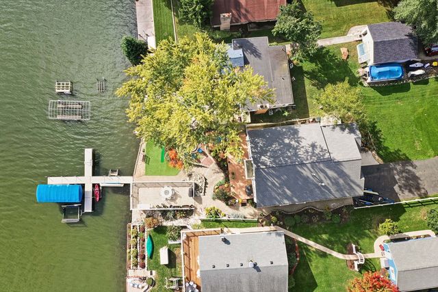 3704 W Lake Shore Drive, Wonder Lake, IL 60097