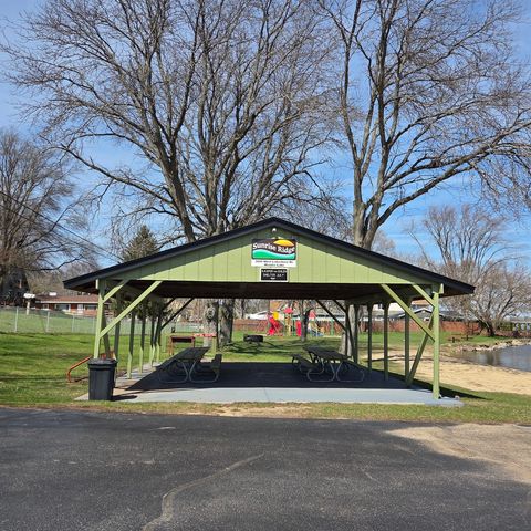 3704 W Lake Shore Drive, Wonder Lake, IL 60097