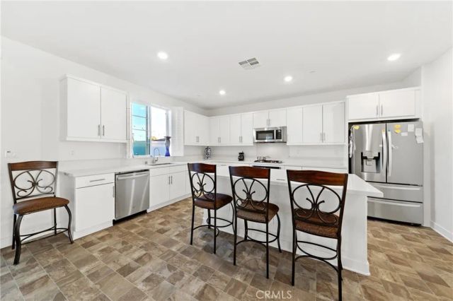 30842 White Pines, Menifee, CA 92584