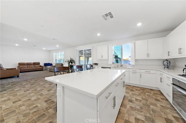 30842 White Pines, Menifee, CA 92584