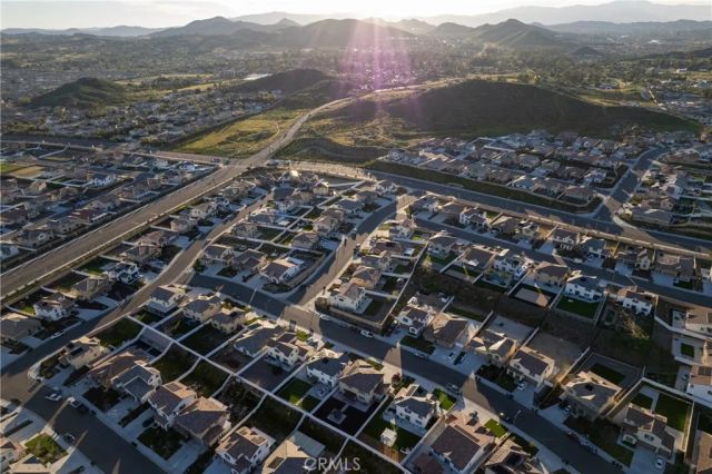 30842 White Pines, Menifee, CA 92584