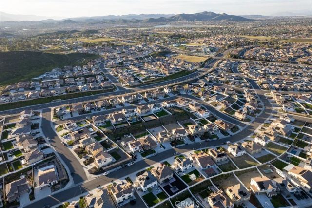 30842 White Pines, Menifee, CA 92584