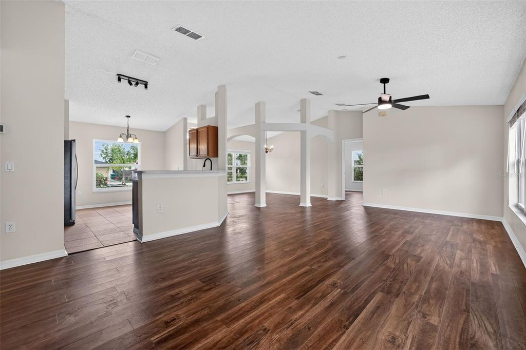 Image 13 of property listing at 3343 CALDWELL STREET, Deltona, FL 32738