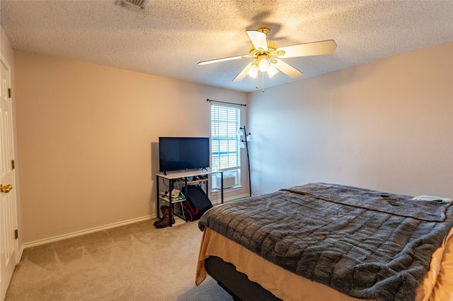 1010 NE 17th Street, Paris, TX 75460