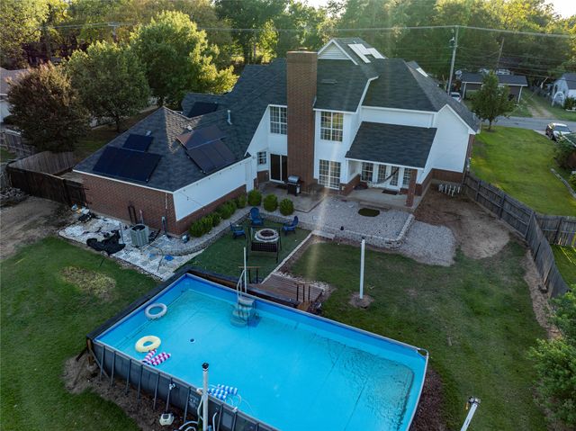 1010 NE 17th Street, Paris, TX 75460