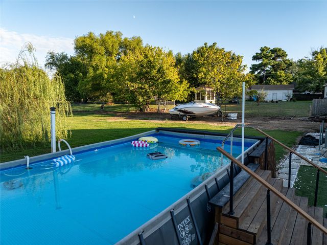 1010 NE 17th Street, Paris, TX 75460