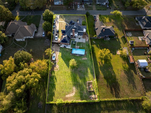 1010 NE 17th Street, Paris, TX 75460