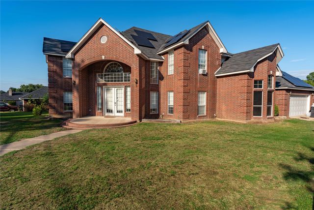 1010 NE 17th Street, Paris, TX 75460