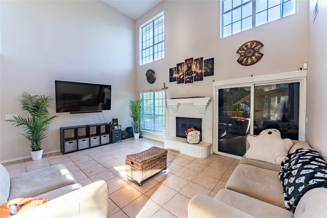 1010 NE 17th Street, Paris, TX 75460