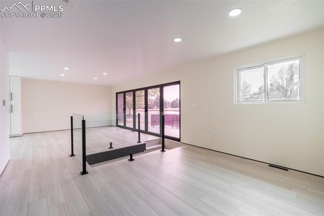 6735 W 2nd Avenue, Lakewood, CO 80226