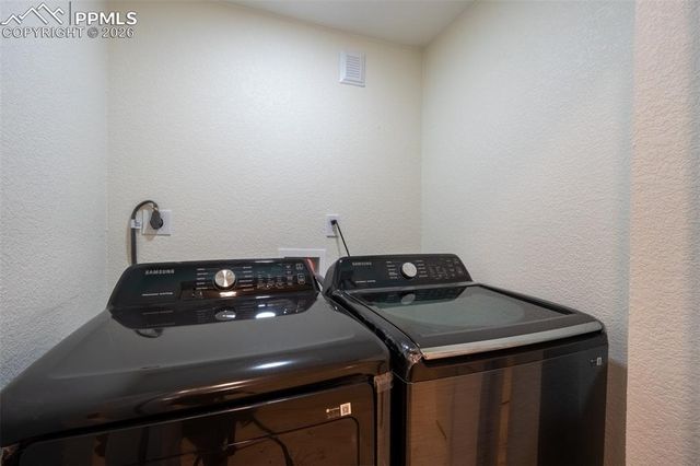 6735 W 2nd Avenue, Lakewood, CO 80226