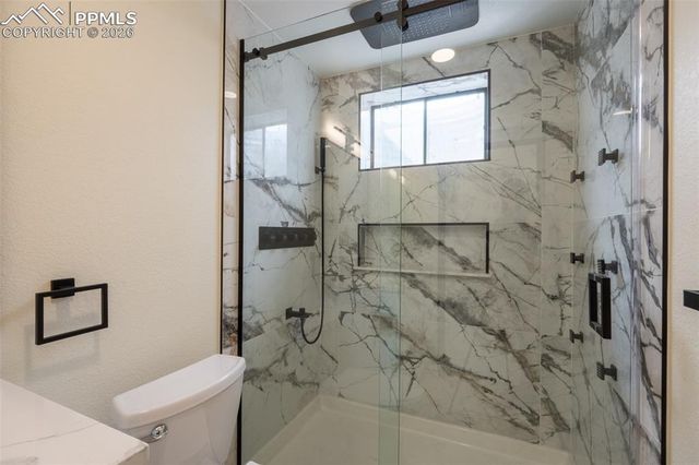 6735 W 2nd Avenue, Lakewood, CO 80226