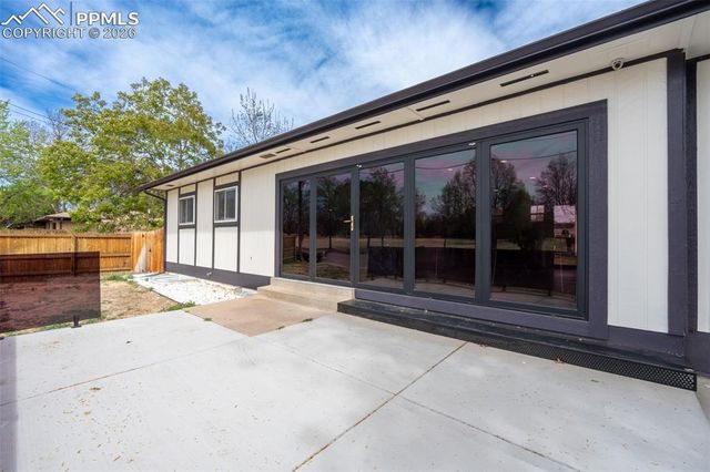 6735 W 2nd Avenue, Lakewood, CO 80226