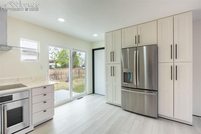 6735 W 2nd Avenue, Lakewood, CO 80226