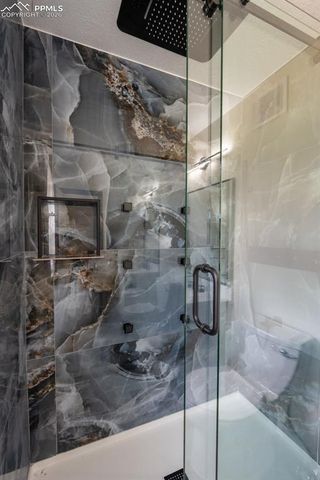 6735 W 2nd Avenue, Lakewood, CO 80226