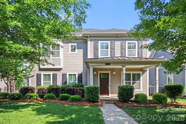 221 Hampton Trail Drive, Fort Mill, SC 29708