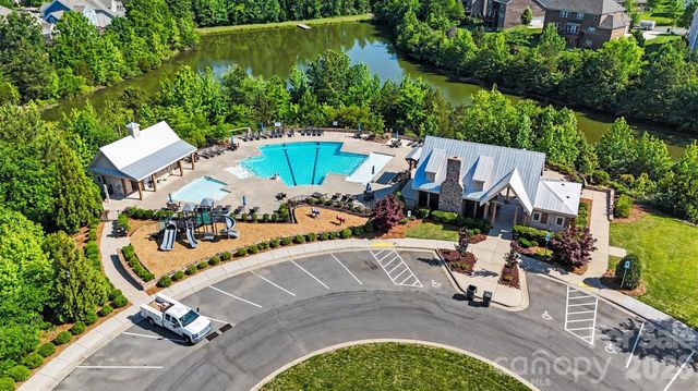 221 Hampton Trail Drive, Fort Mill, SC 29708