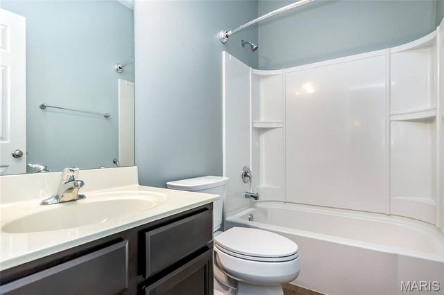 10 Thoreau Court, O'fallon, MO 63366