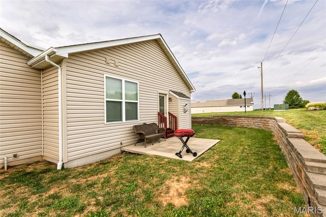 10 Thoreau Court, O'fallon, MO 63366
