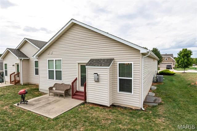10 Thoreau Court, O'fallon, MO 63366