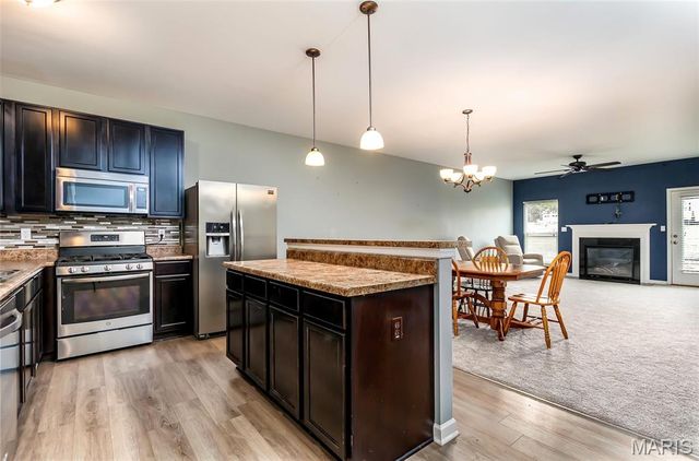 10 Thoreau Court, O'fallon, MO 63366