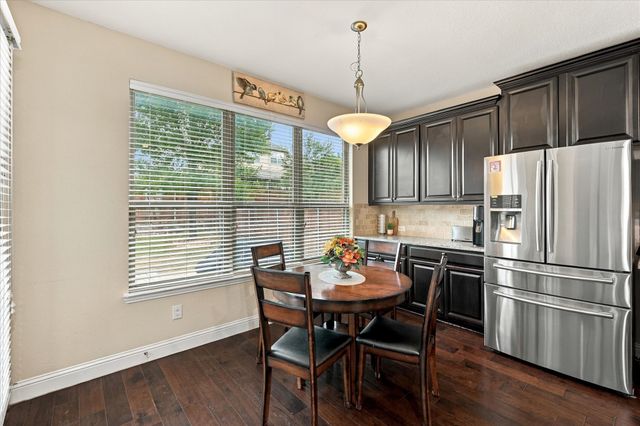 901 Hartford Court, Roanoke, TX 76262