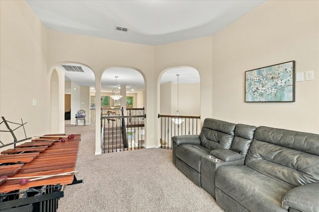 901 Hartford Court, Roanoke, TX 76262