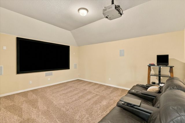901 Hartford Court, Roanoke, TX 76262